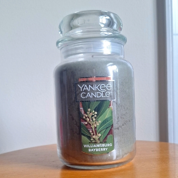 Williamsburg Bayberry Large Jar 22z Yankee Candle - Picture 1 of 4